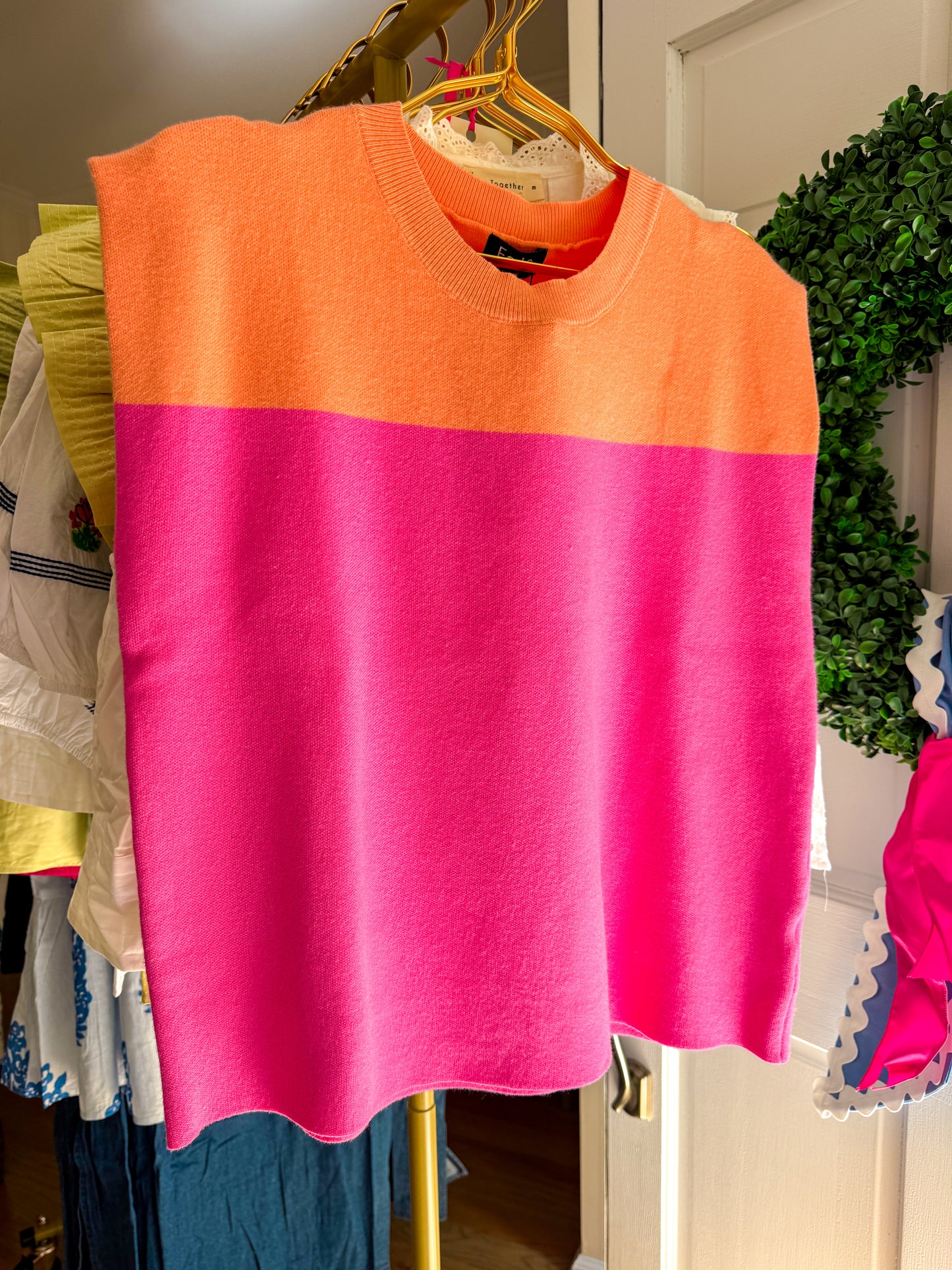 Color Block Sleeveless Sweater